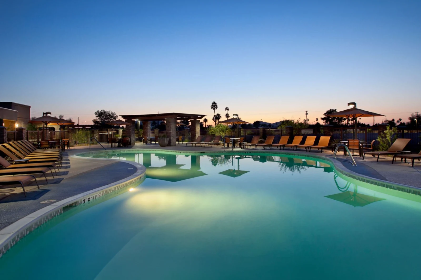 dg-discover-salt-river-az-004 Discover the Salt River Community - Stay at Talking Stick Resort